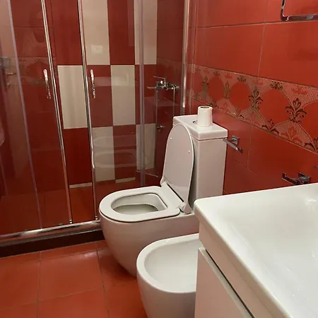 Apartment Comfy In Blloku Zone 2 Tirana